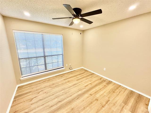 Building Photo - 204 Pear Tree Pl