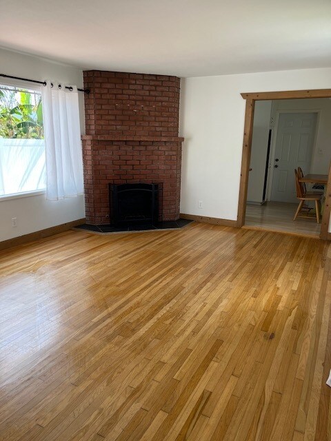 Building Photo - 632 Plumer St
