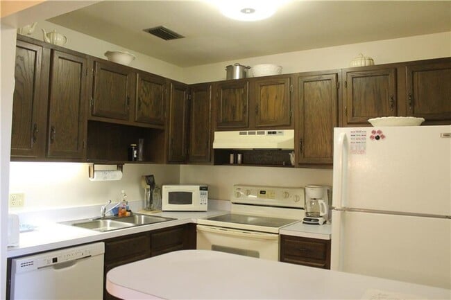 Building Photo - ANNUAL RENTAL 1/1 COMING SOON 55+