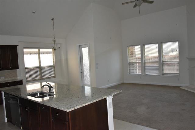 Building Photo - 1113 Horsetail Dr