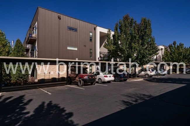 Building Photo - 3225 S 900 E
