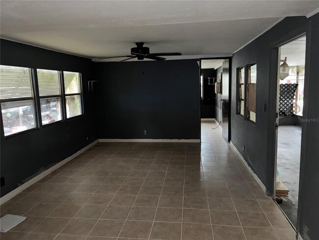 Building Photo - 25 Sunset Cir