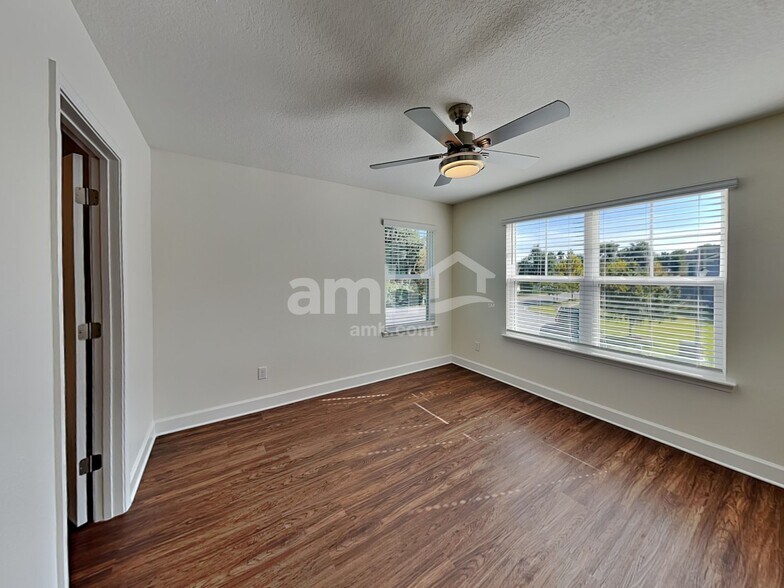 Building Photo - 1889 Silver Point