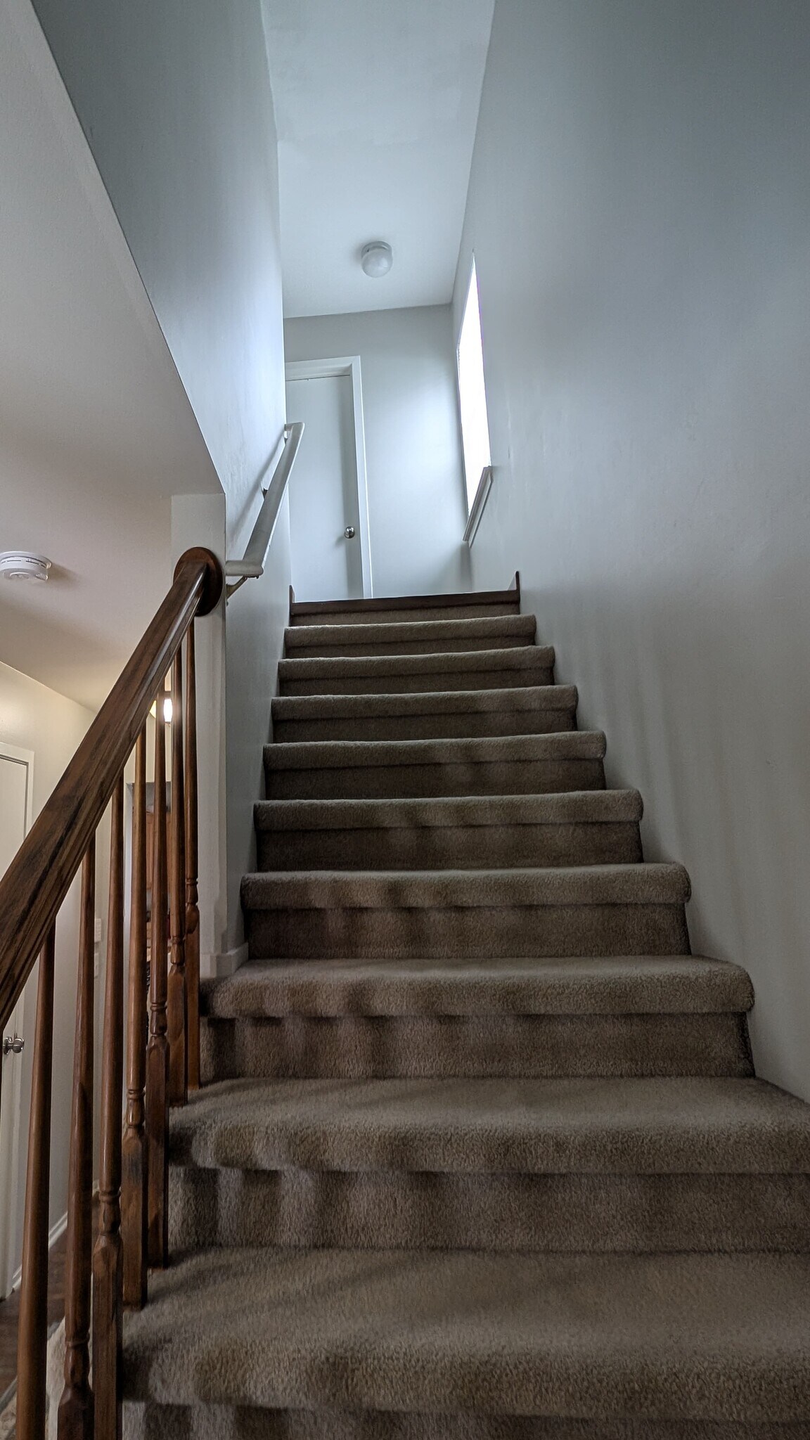 Stairways to 3 bedrooms - 1617 Norton Creek Blvd