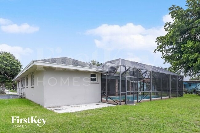Building Photo - 1261 NW 75th Terrace