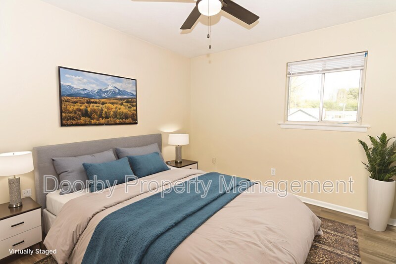 Building Photo - 2425 Ashmore Ave