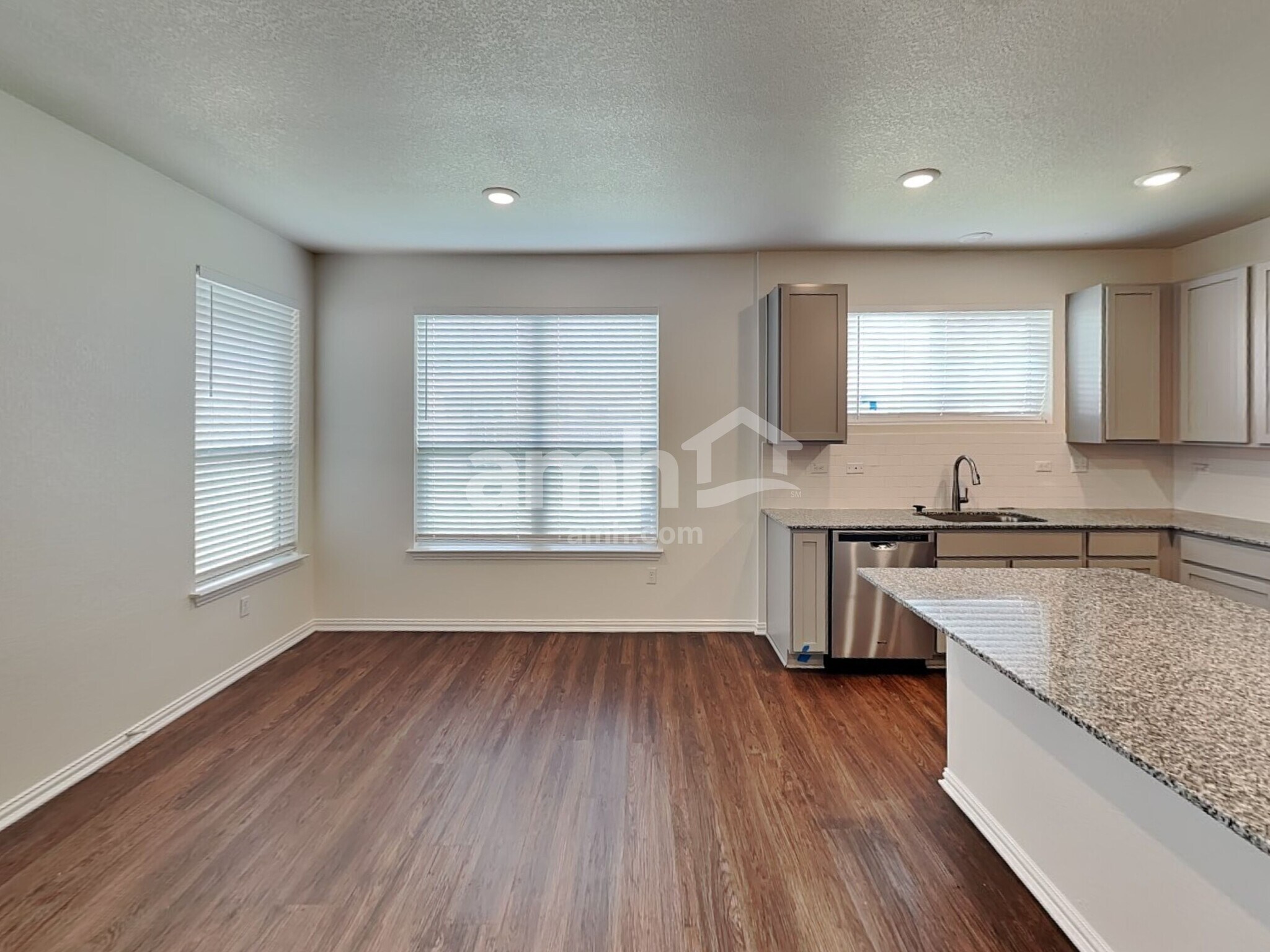 Building Photo - 2733 Wolfcreek