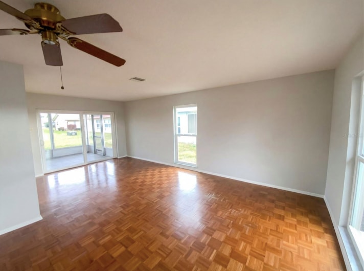 Building Photo - 4474 Lake Blvd