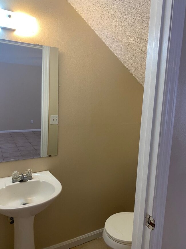 Building Photo - 2603 W Tharpe St