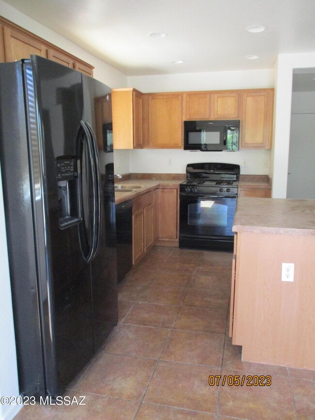 Building Photo - 14375 S Camino El Galan