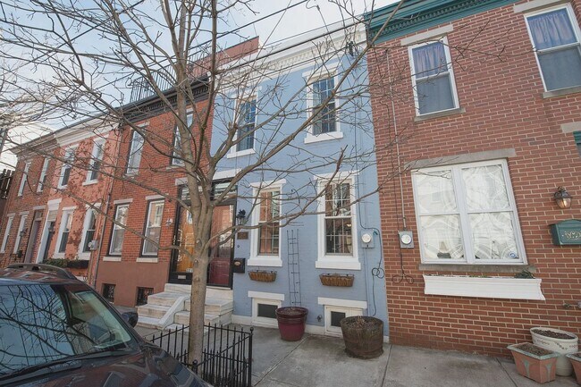 Building Photo - 2214 Pemberton St