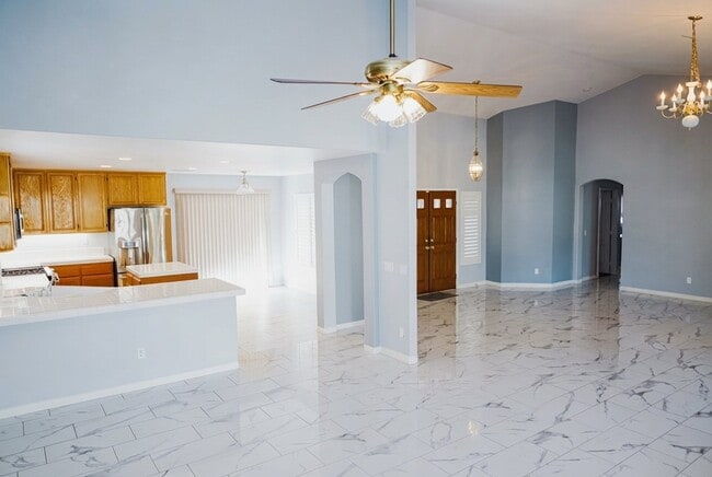 Building Photo - 42336 Camden Way