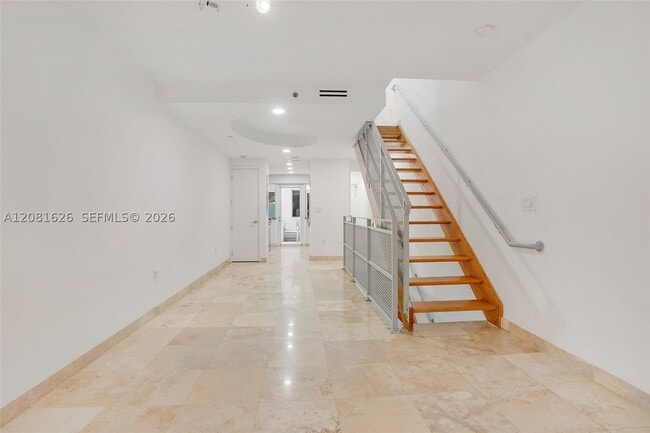 Building Photo - 206 Washington 12
