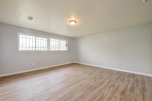 Building Photo - 4113 Dawson Ln