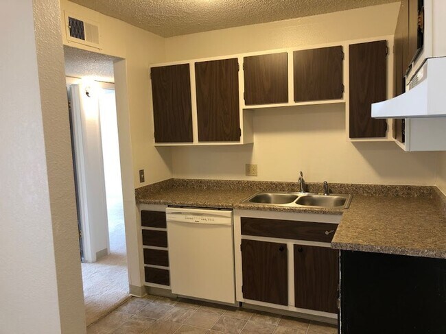 Building Photo - Will5110