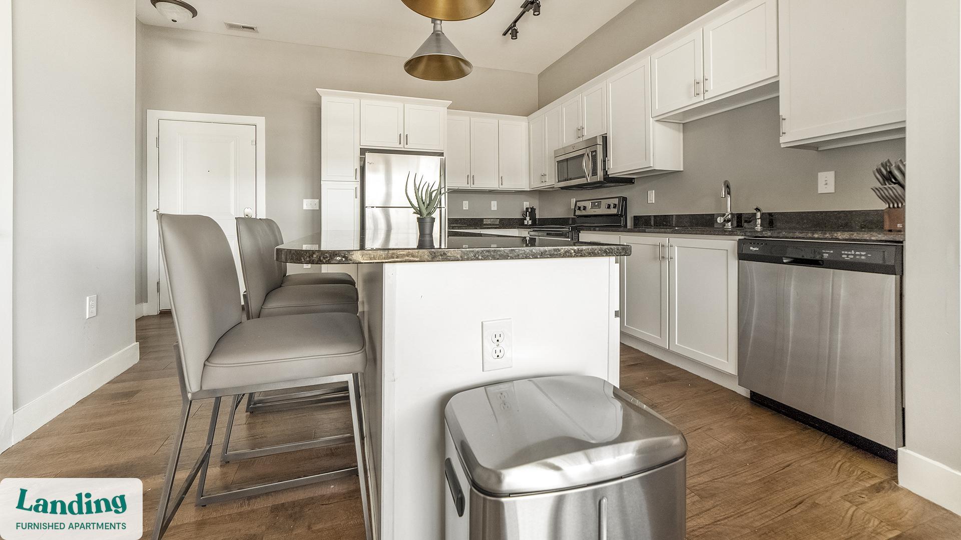 Building Photo - 41 E 9th Ave