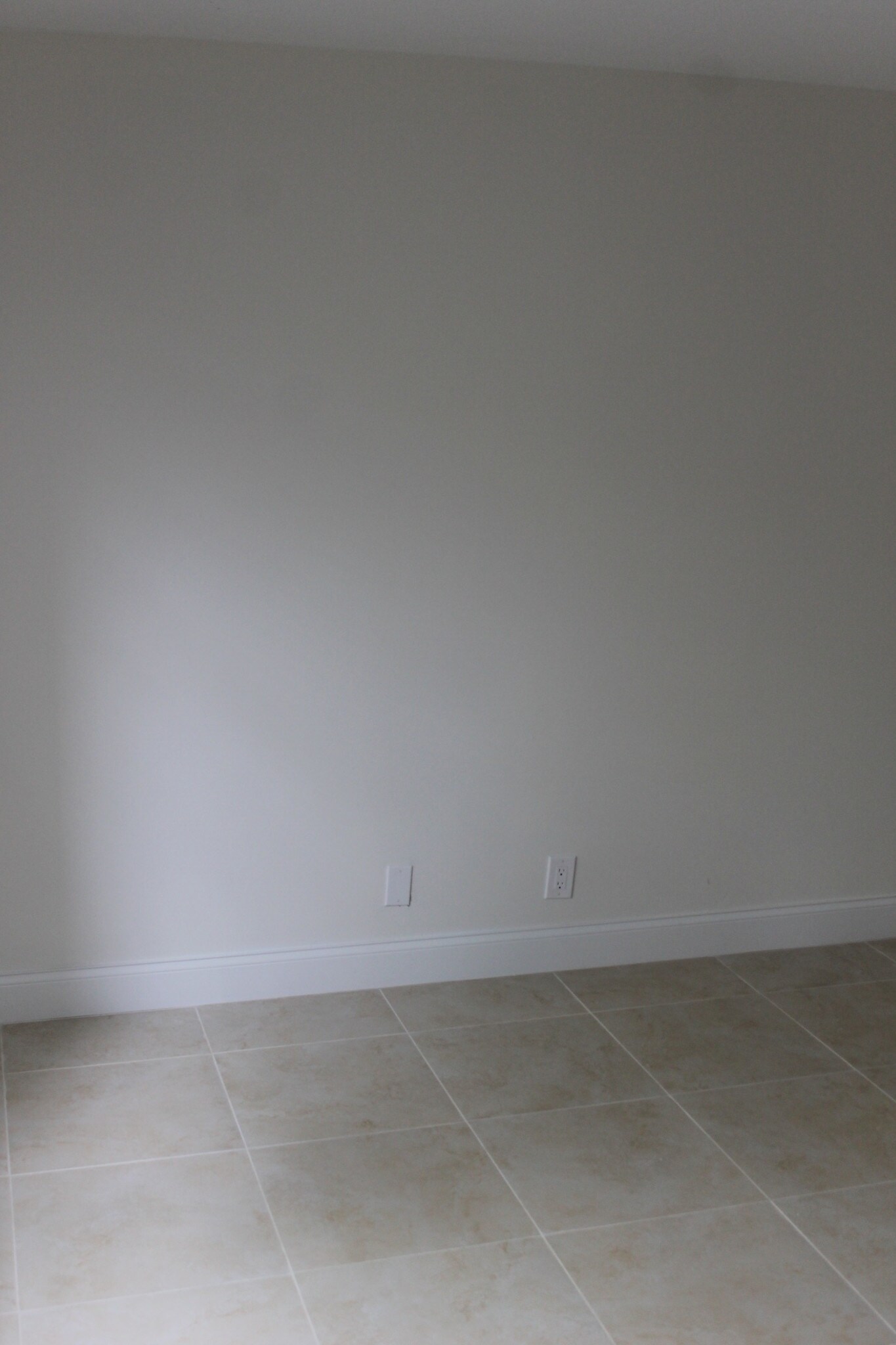 Building Photo - 21900 Lake Forest Cir