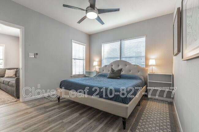 Building Photo - 210 Dumoulin Ave