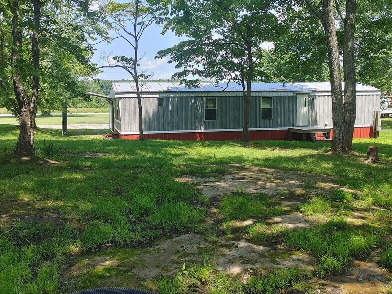 Building Photo - 853 Lovejoy Rd
