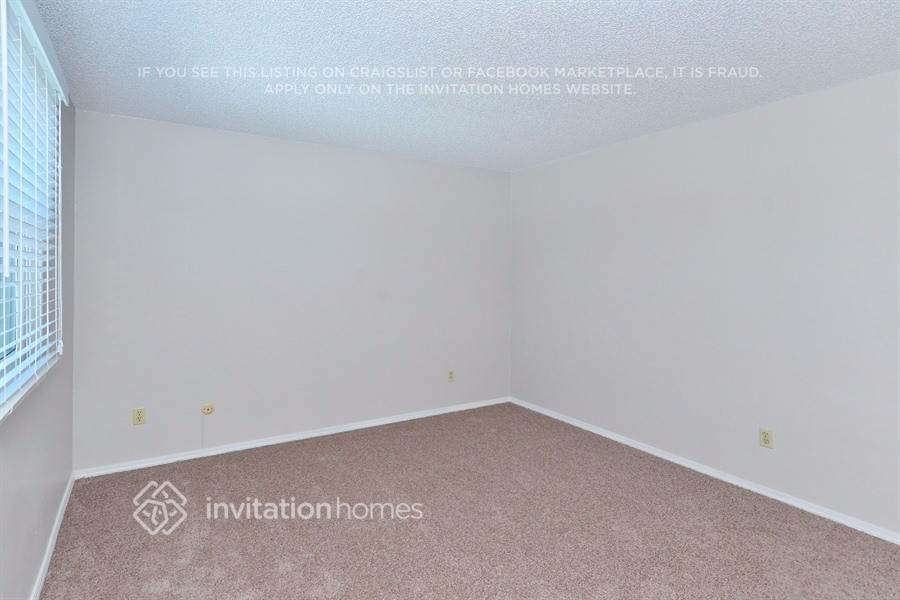 Building Photo - 1441 S Cathay St