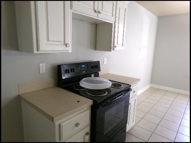 Building Photo - 266 Glenna Ln