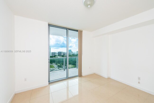 Building Photo - 79 SW 12th St