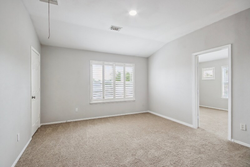 Building Photo - 8210 Radial Ct