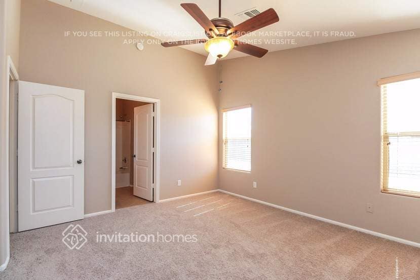 Building Photo - 423 W Corriente Ct