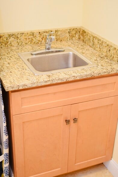 Building Photo - 4376 Olive St