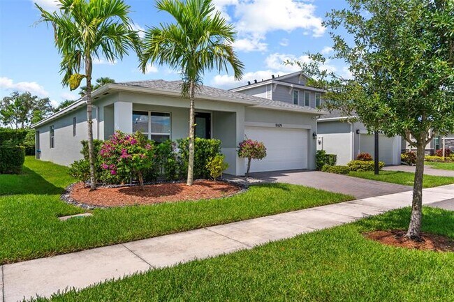 Building Photo - 11629 SW Lyra Dr.