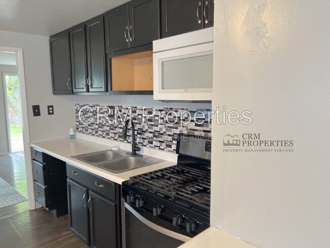 Building Photo - 1105 Wigwam Dr