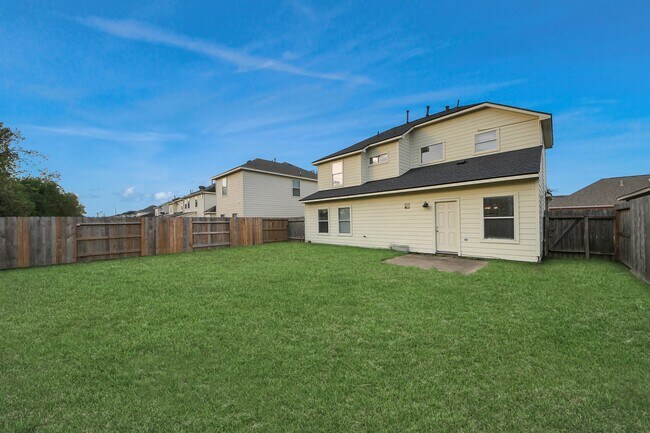 Building Photo - 6702 Albion Cresent Dr