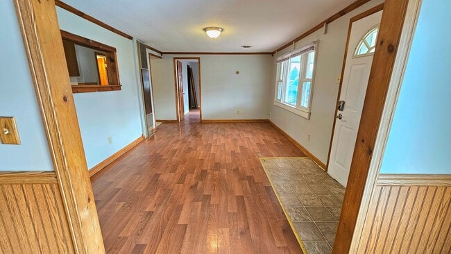 Building Photo - Welcome to this charming 2-bedroom home in Mansfield, OH.