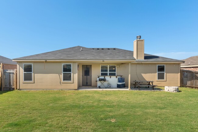 Building Photo - 4505 Texas Rangers Dr