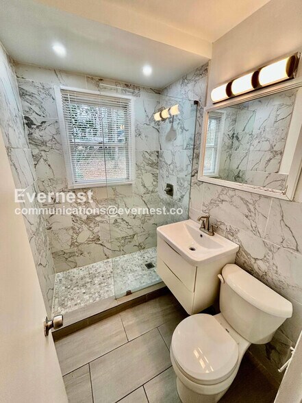 Building Photo - 1738 Duke Rd