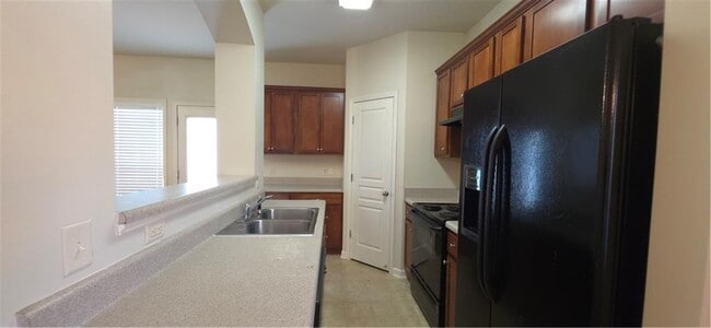 Building Photo - 2200 Oakland Grove Pl