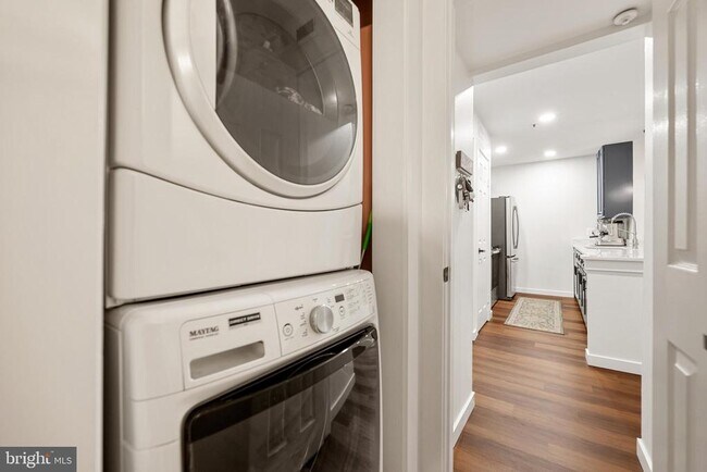 Building Photo - 3307 Wyndham Cir