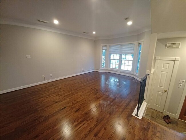 Building Photo - 1321 Woodhead St