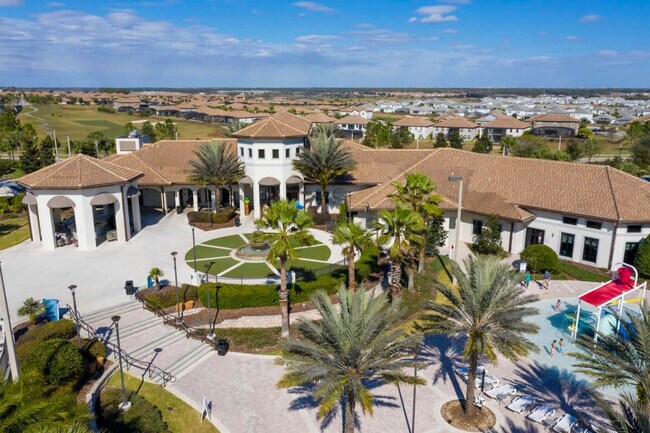Building Photo - 9202 Sommerset Hills Dr