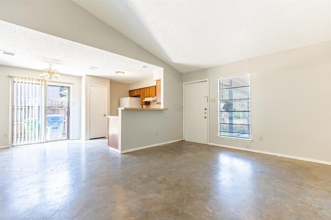 Building Photo - 6201 Berkett Cove