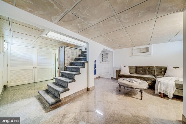 Building Photo - 4817 Chevy Chase Blvd