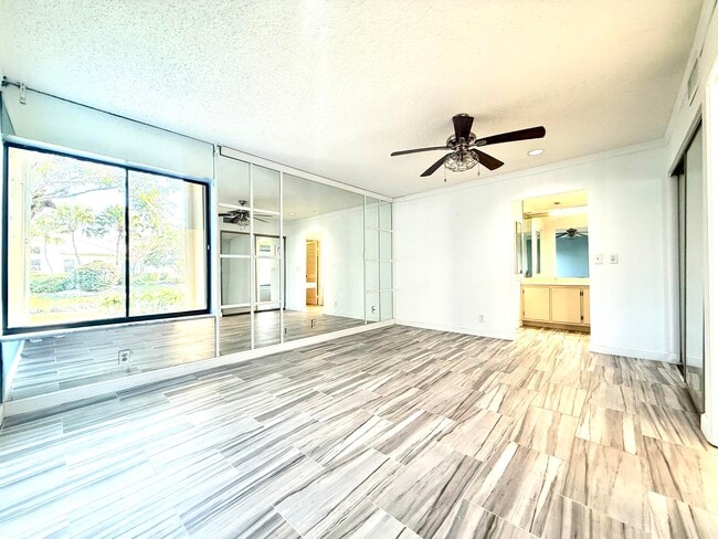 Building Photo - 5670 Piping Rock Dr