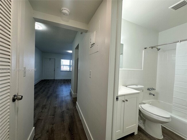 Building Photo - 2300 Madison St