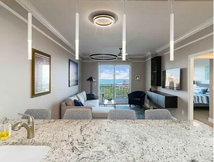 Building Photo - 750 N Tamiami Trl