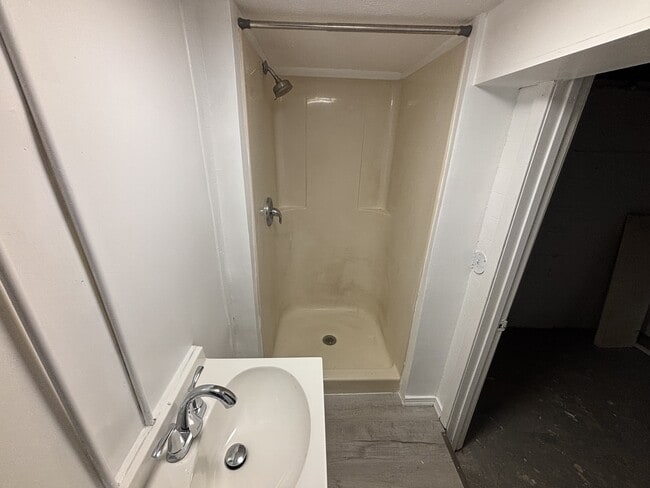 Building Photo - 525 Pike Ave SW