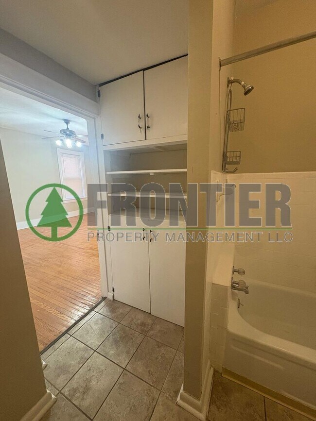 Building Photo - 3939 Magnolia Ave