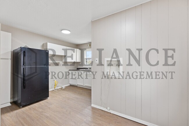 Building Photo - 224 Grover Ave