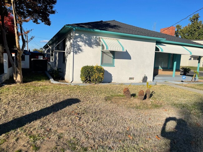 Primary Photo - Great 4 bedroom 2 bath home