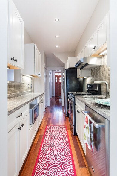 Kitchen - 540 Irving St., NW