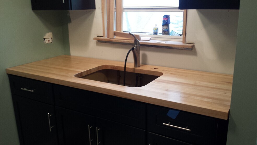 Kitchen - 6671 W Devon Ave